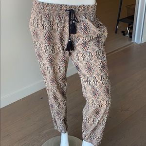 Printed pants